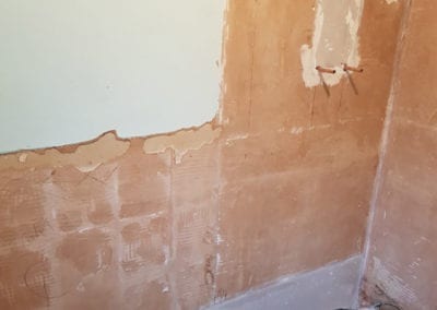 plastering bathroom walls